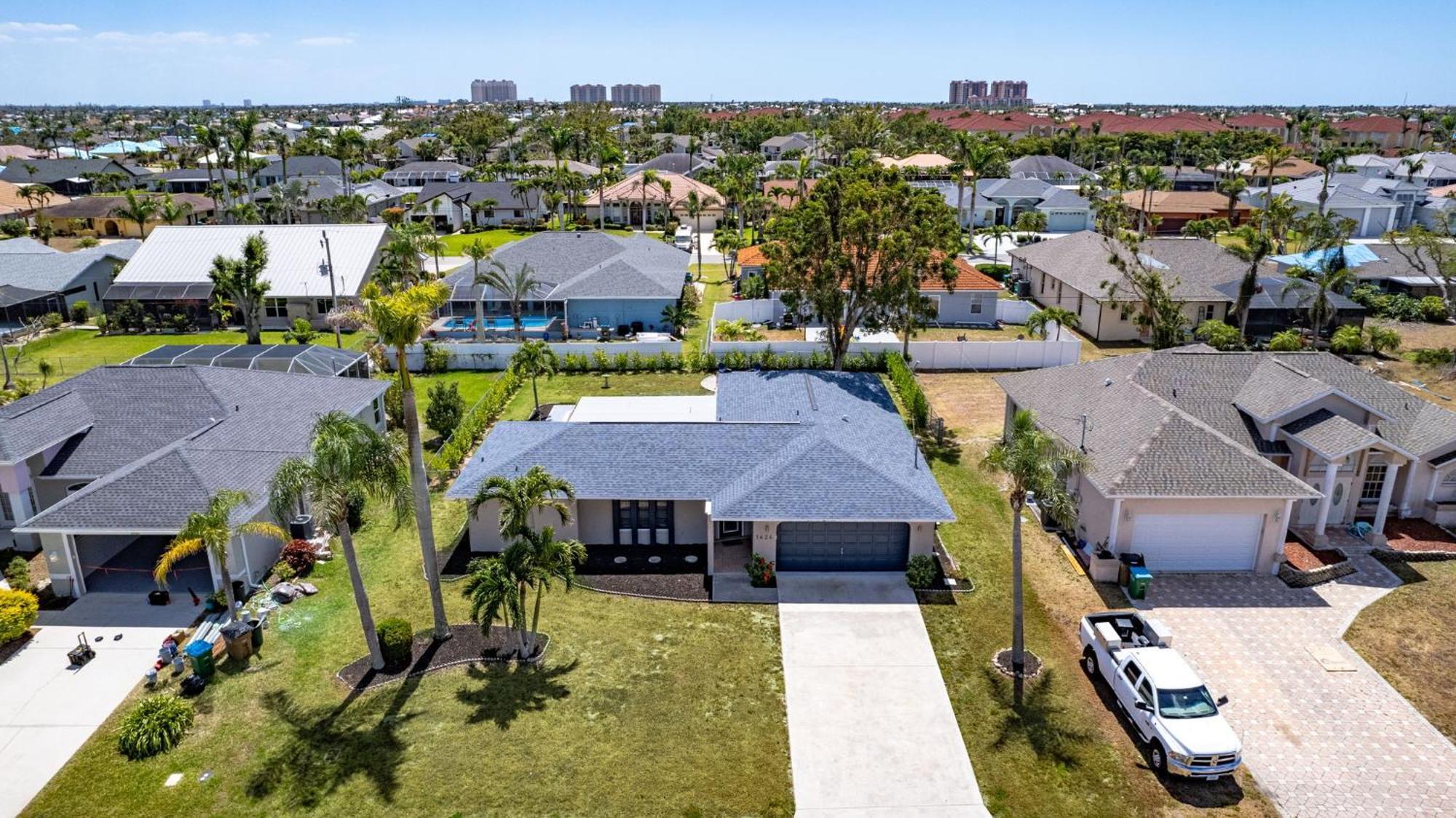 Ferienhaus New! Tropical Home: Private Heated Pool *