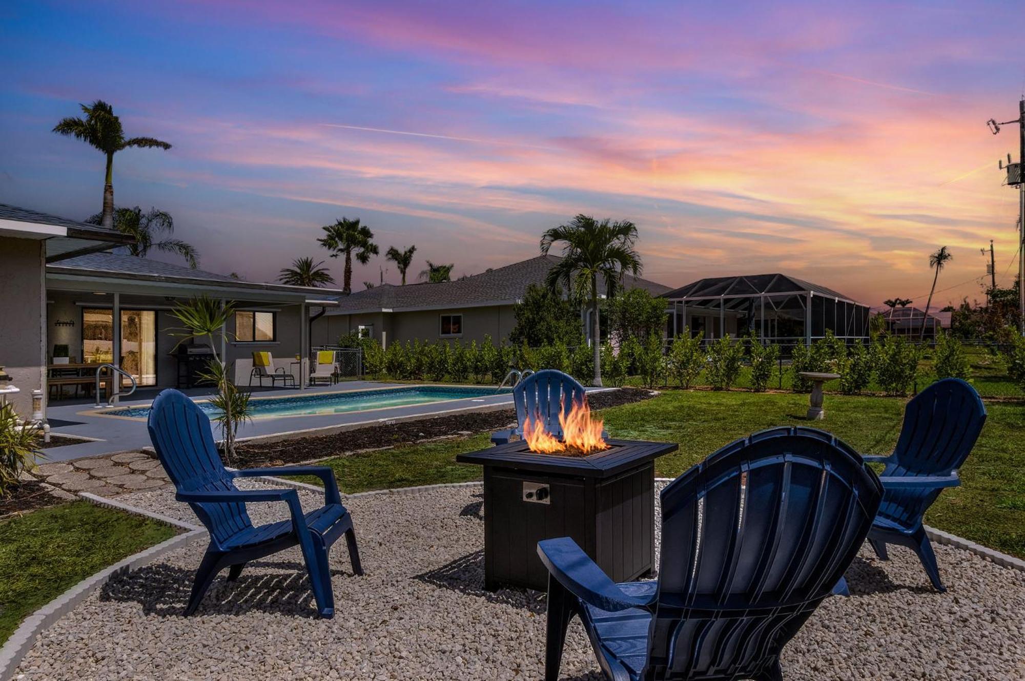 Ferienhaus New! Tropical Home: Private Heated Pool *