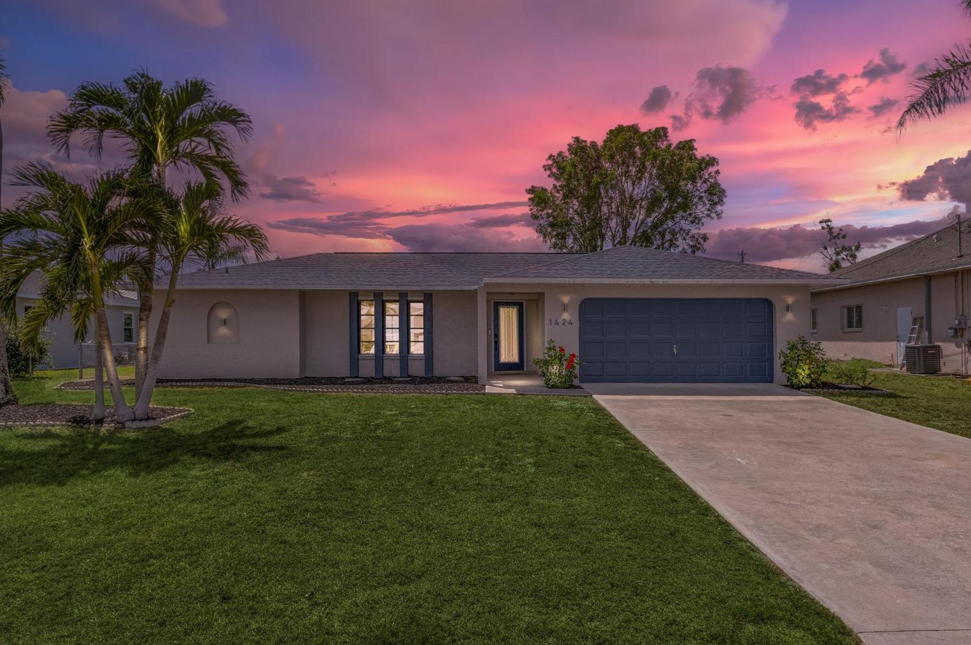 New! Tropical Home: Private Heated Pool Ferienhaus *